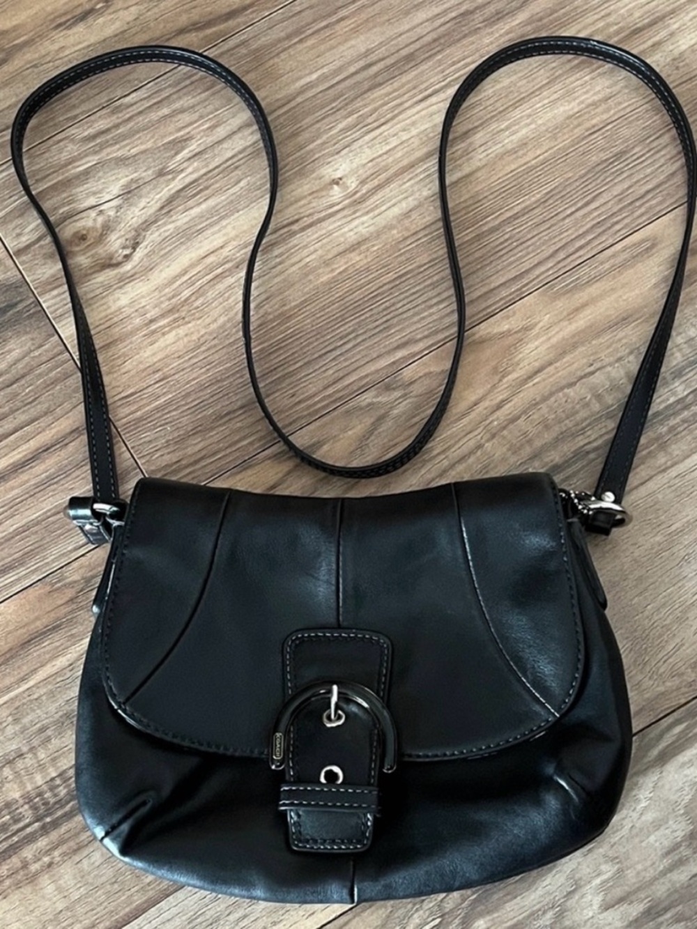 Coach Black Leather Crossbody Bag with Silver SoHo Buckle Y2K